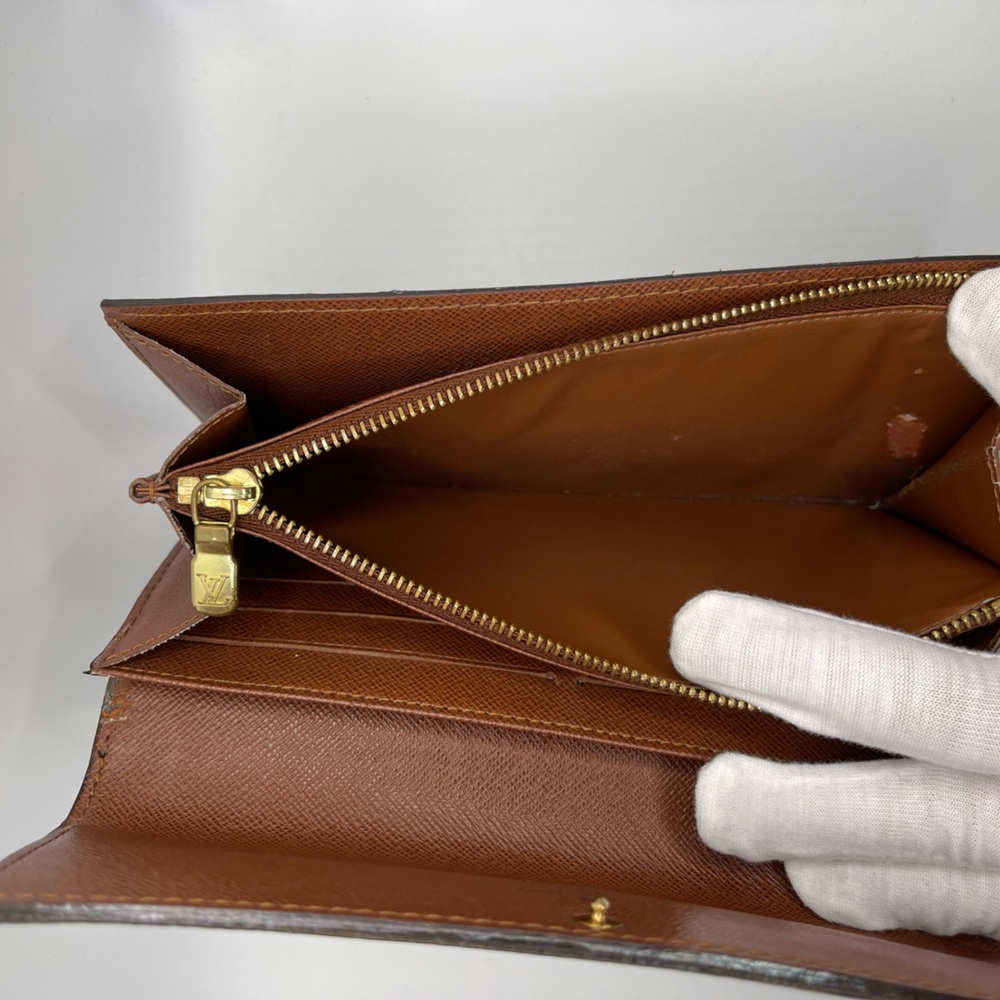 Louis Vuitton Monogram Sarah Wallet - Picture 7 of 17